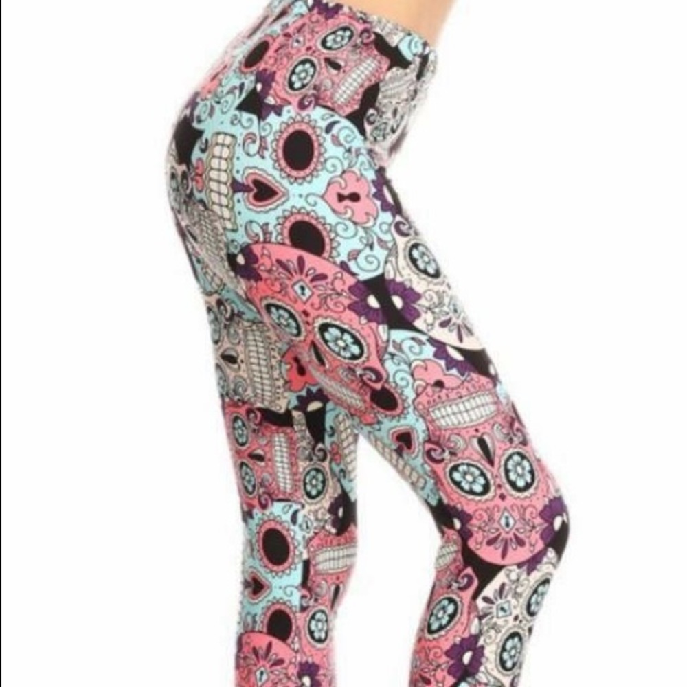 One size Sugar Skull peach skin leggings